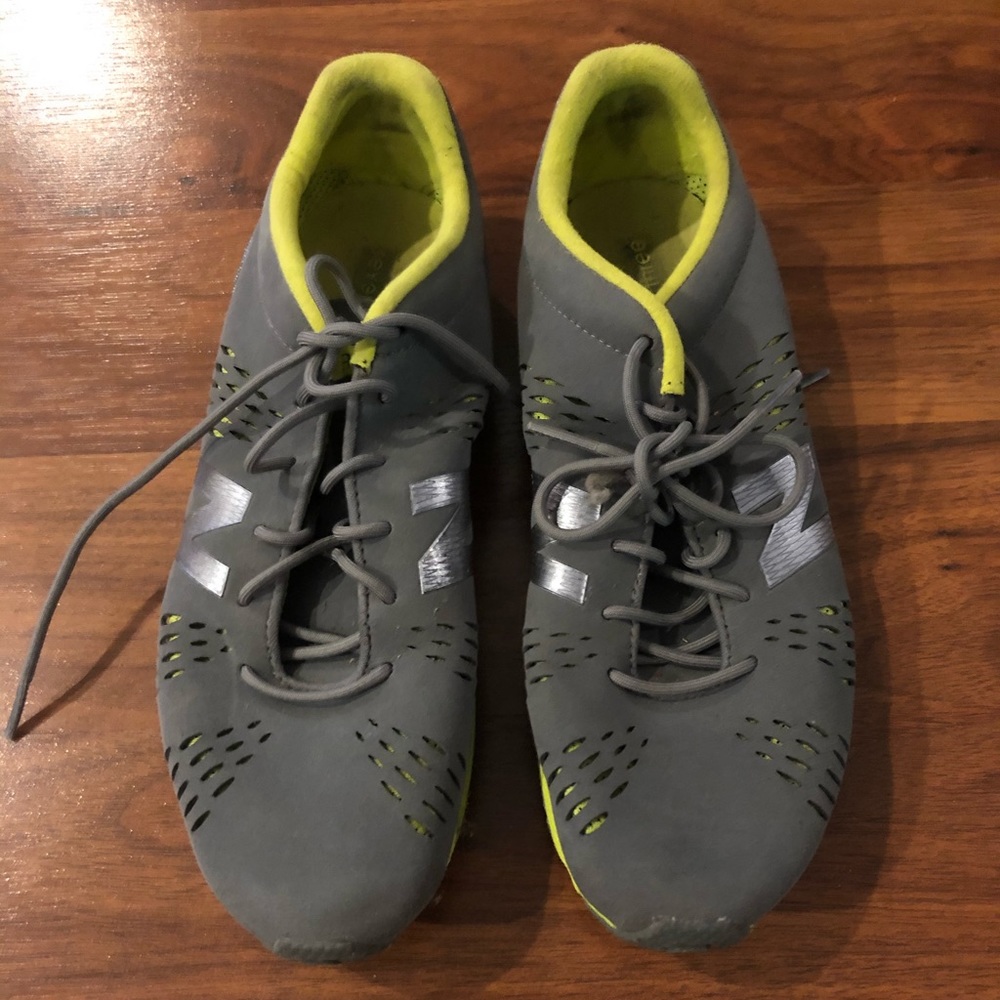 New Balance Tennis Shoes